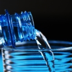 Gefiltertes Wasser oder Wasser in Flaschen?