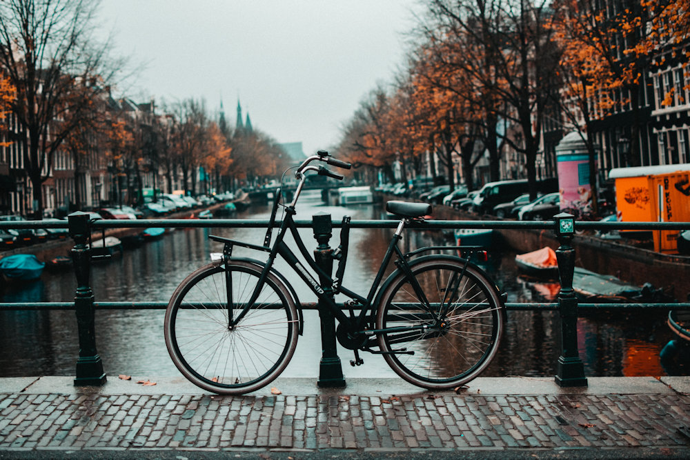 Amsterdam lässt sich hervorragend mit dem Fahrrad erkunden